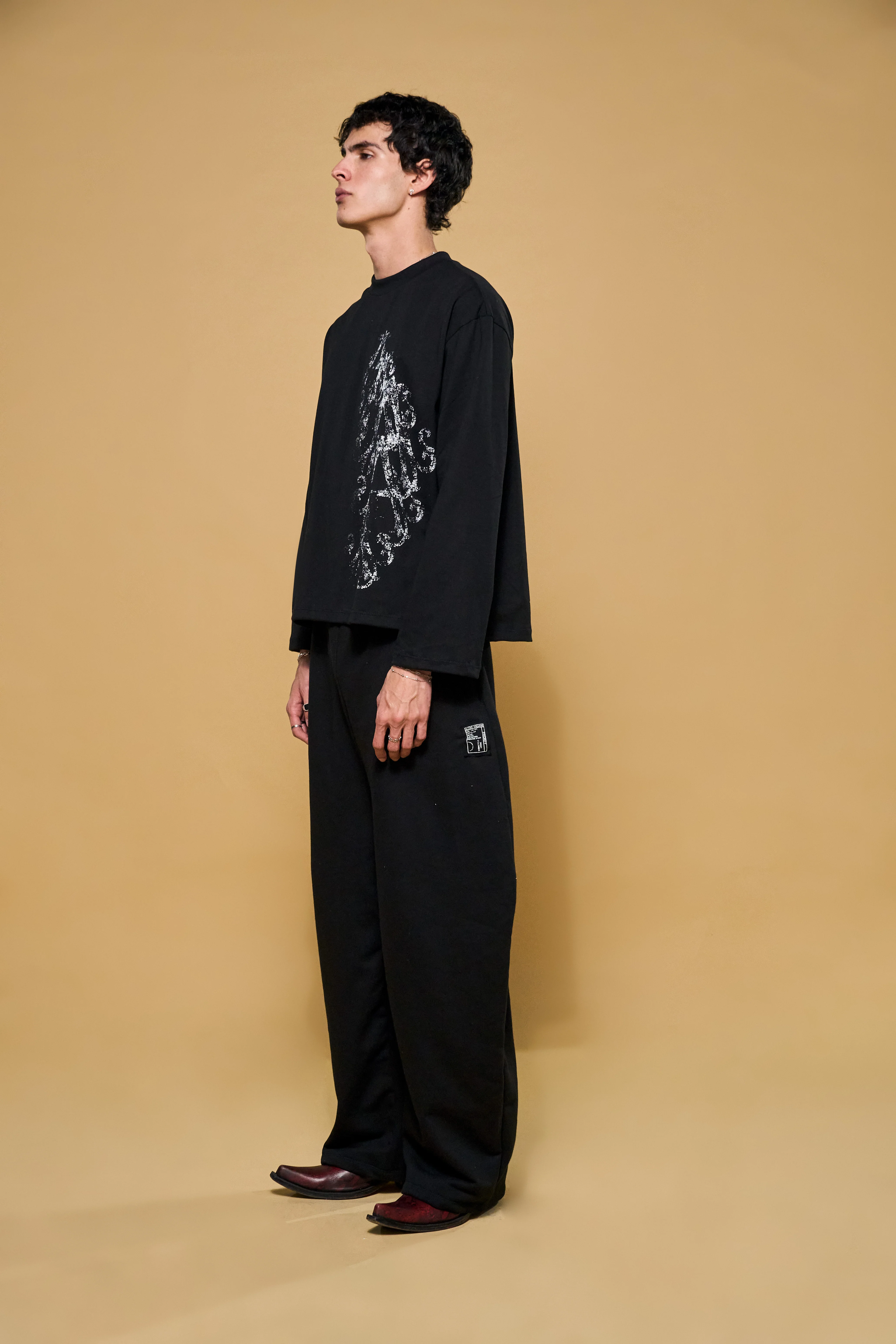 Basics V3 - Nox Sweatpant - Image 3