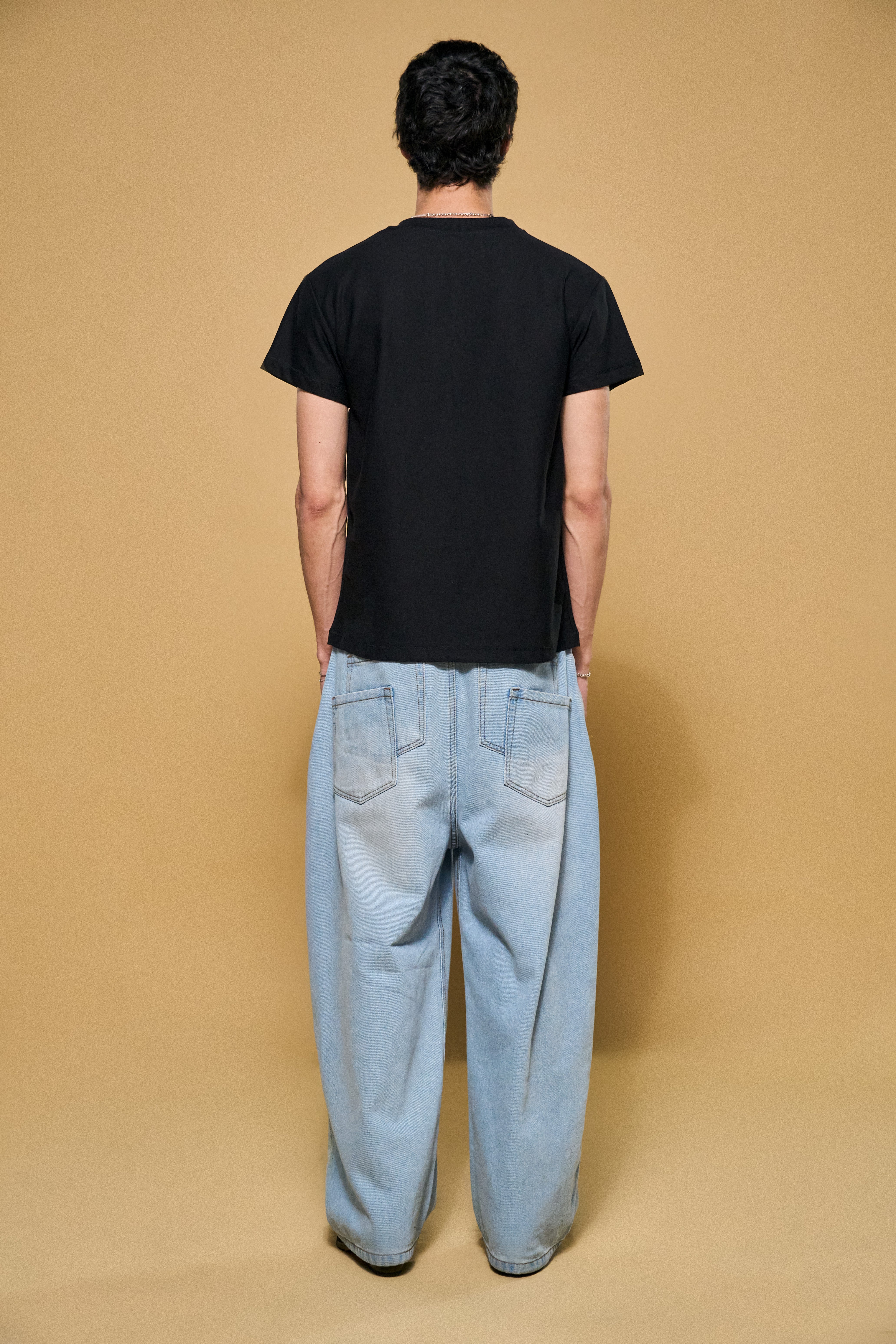Basics V3 - Mørk T-shirt - Image 4